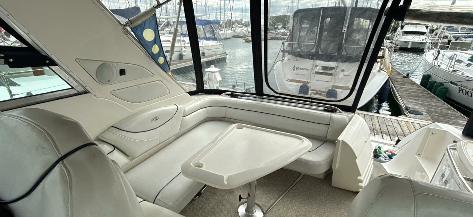 1998 Bayliner 4085 Avanti - Photo 43