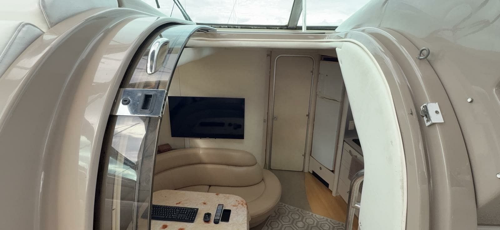 1998 Bayliner 4085 Avanti - Photo 46