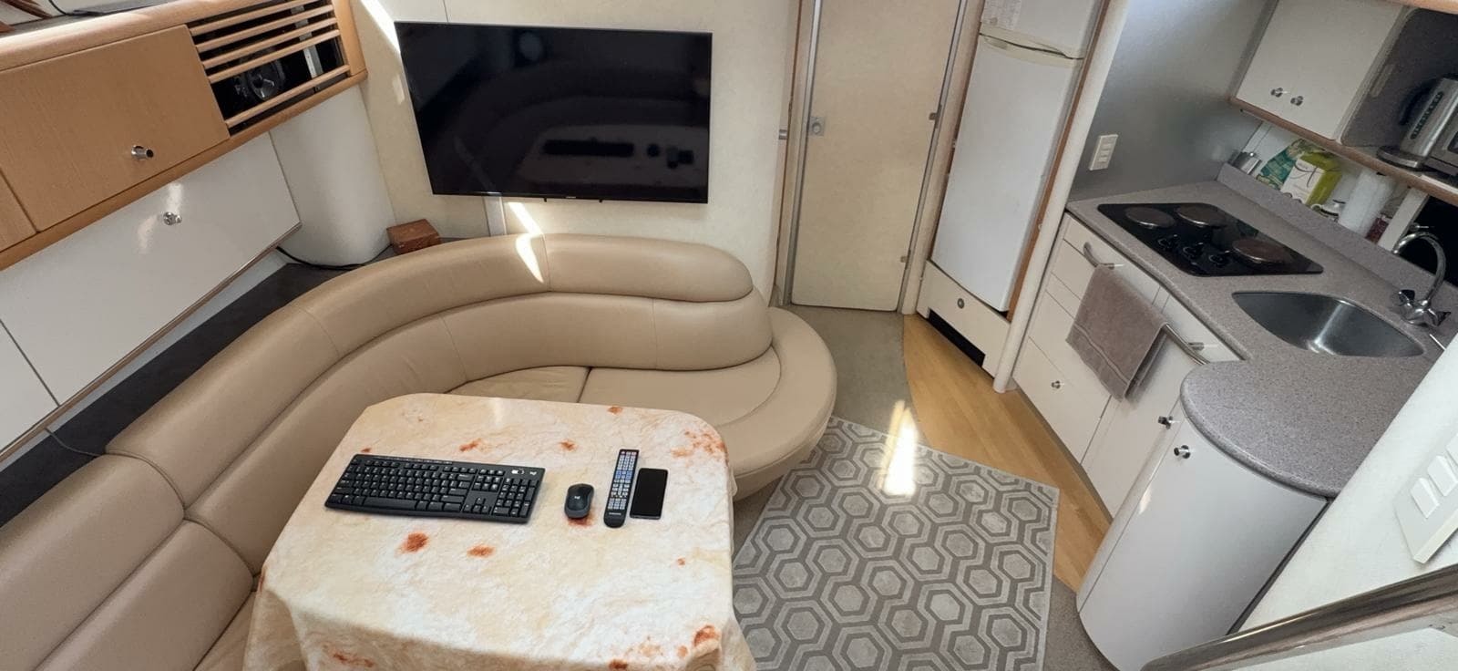 1998 Bayliner 4085 Avanti - Photo 47