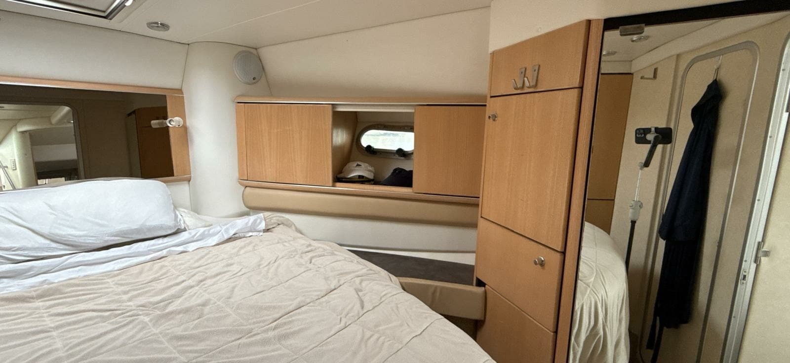1998 Bayliner 4085 Avanti - Photo 57