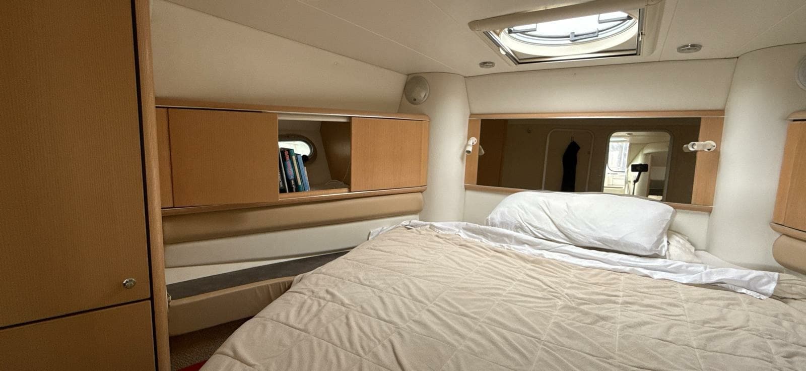 1998 Bayliner 4085 Avanti - Photo 58