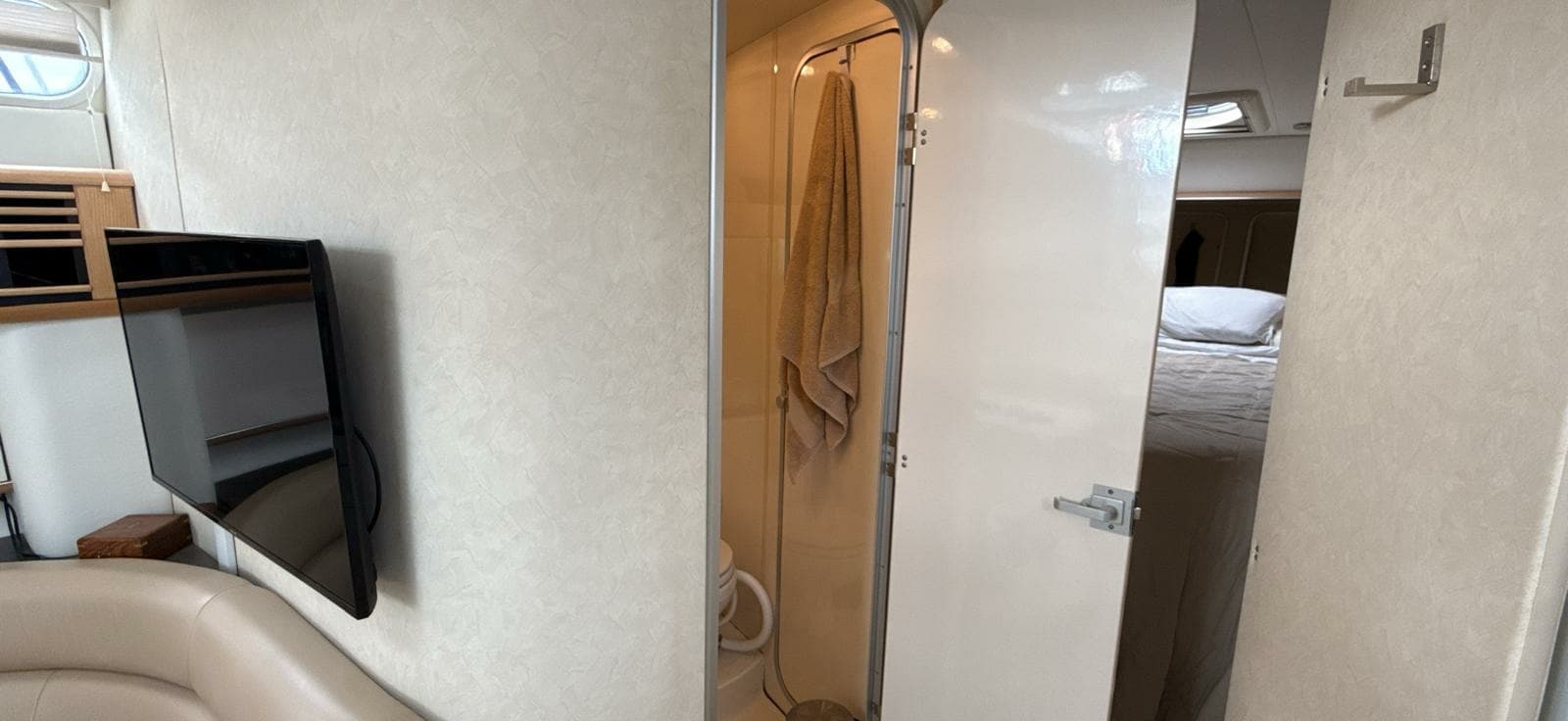 1998 Bayliner 4085 Avanti - Photo 62