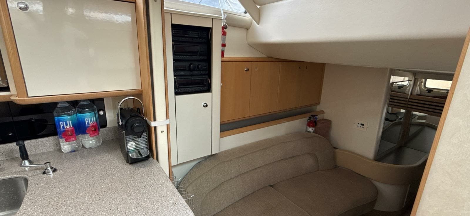 1998 Bayliner 4085 Avanti - Photo 70