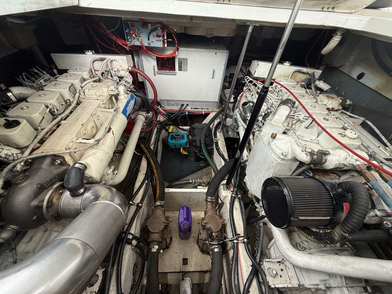 1998 Bayliner 4085 Avanti - Photo 84