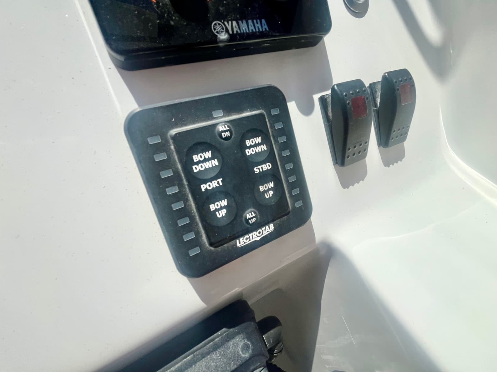 2025 Bracewell Commander Sportfisher 27SF - Photo 24