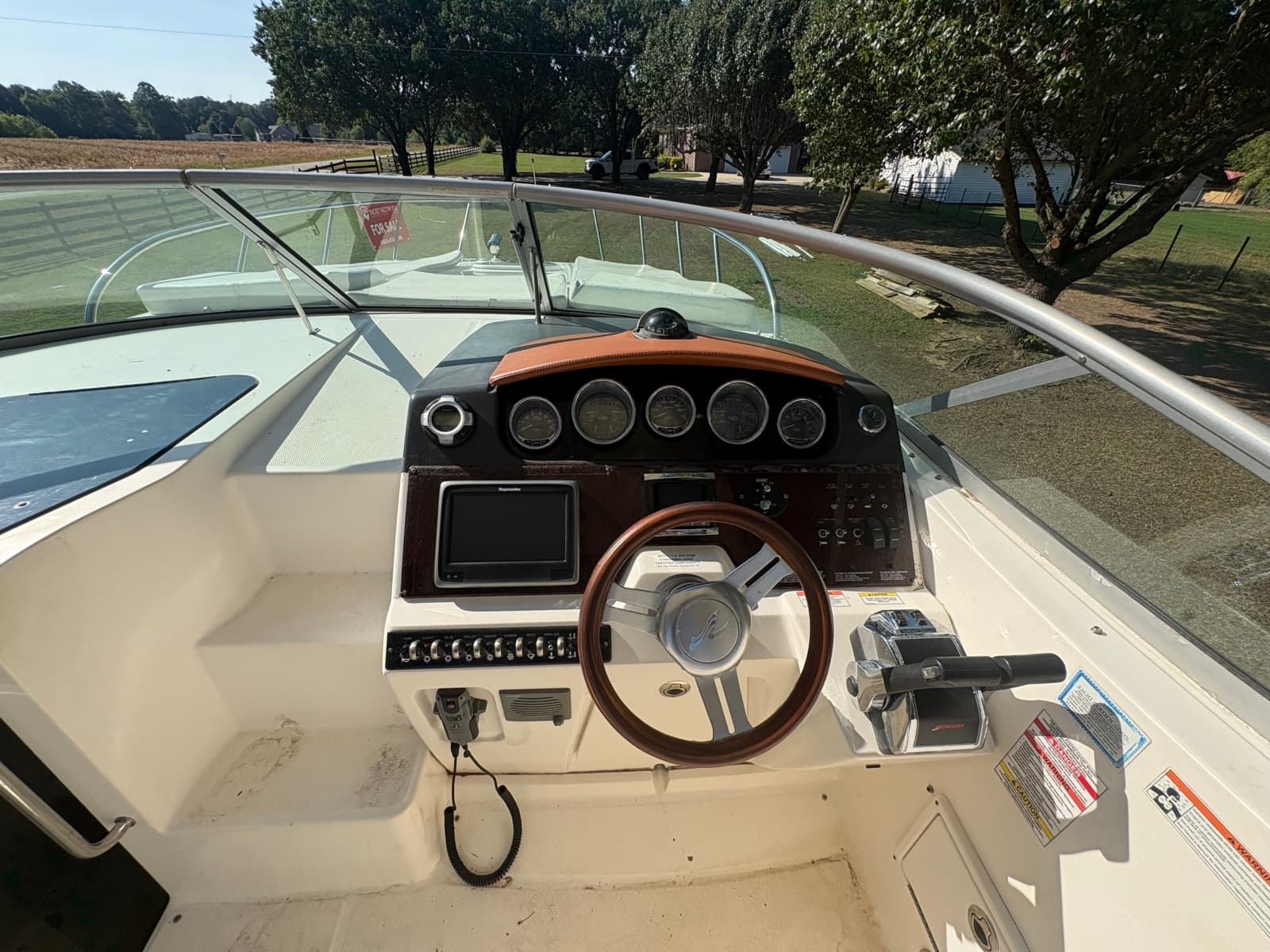 2010 Sea Ray 310 Sundancer - Photo 11