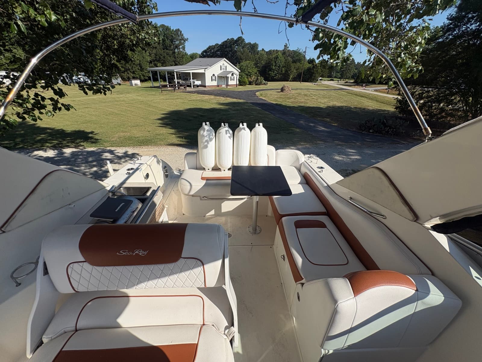 2010 Sea Ray 310 Sundancer - Photo 14