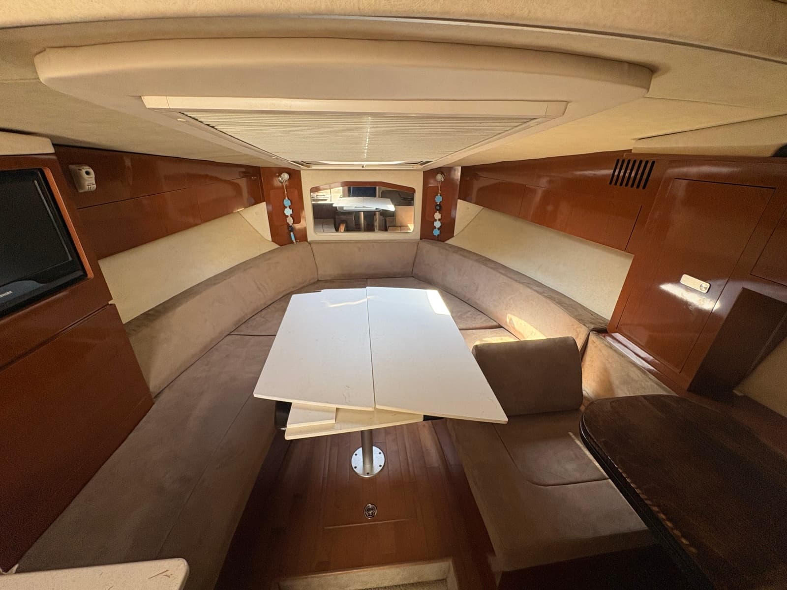 2010 Sea Ray 310 Sundancer - Photo 20