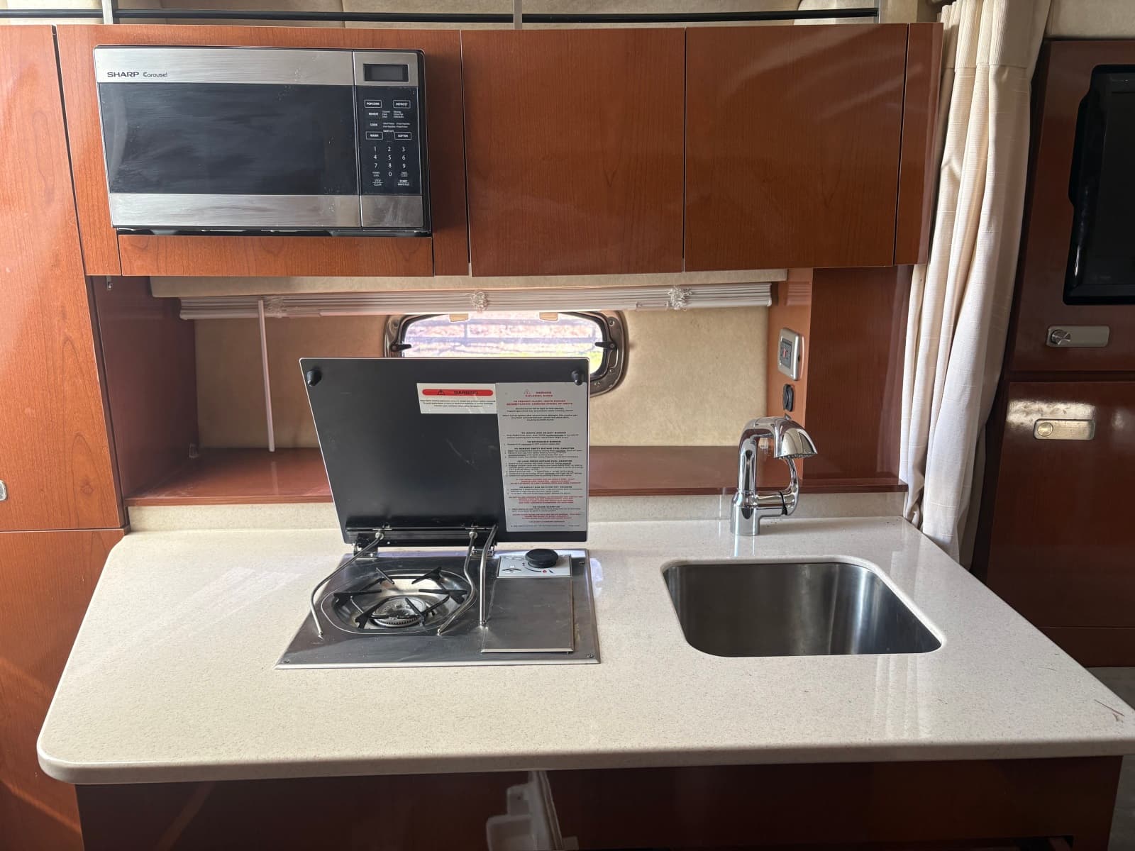 2010 Sea Ray 310 Sundancer - Photo 29