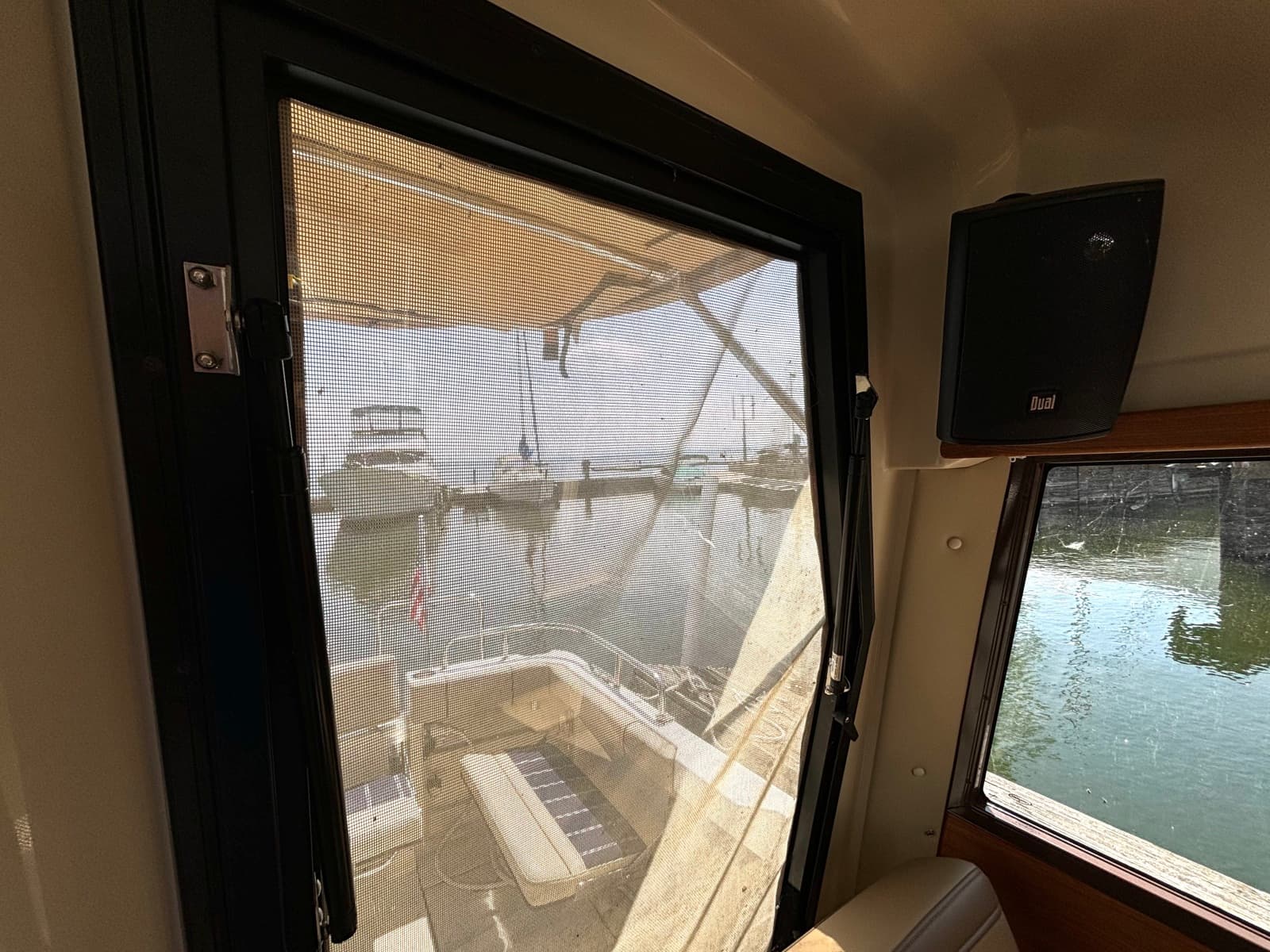 2021 Ranger Tugs R-23 - Photo 45