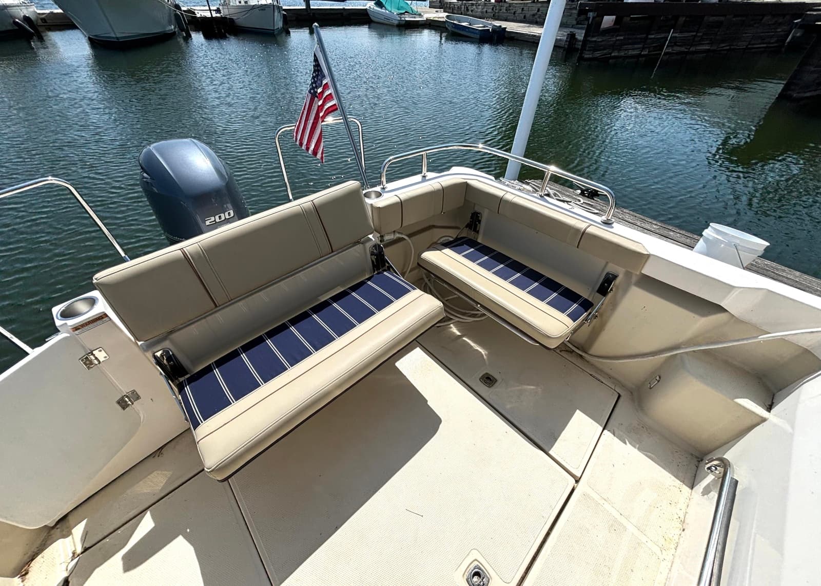 2021 Ranger Tugs R-23 - Photo 14