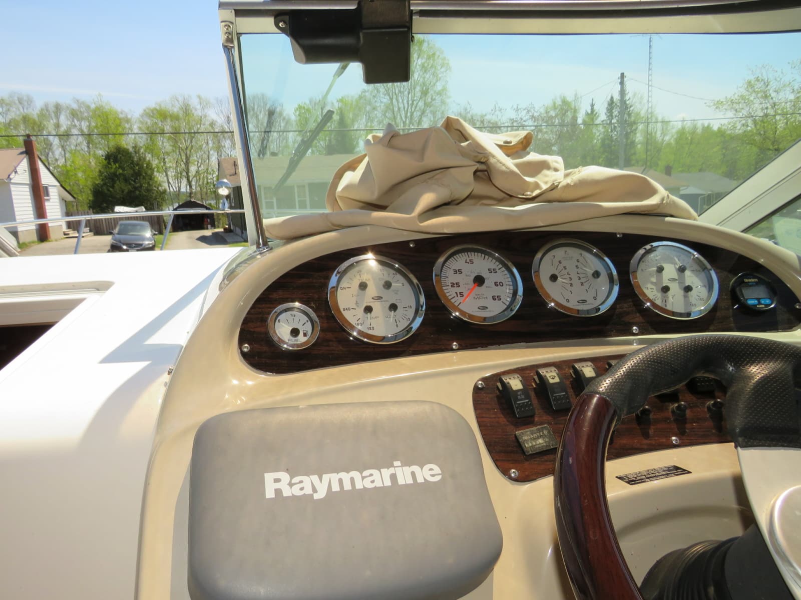 2001 Chaparral 300 Signature - Photo 17