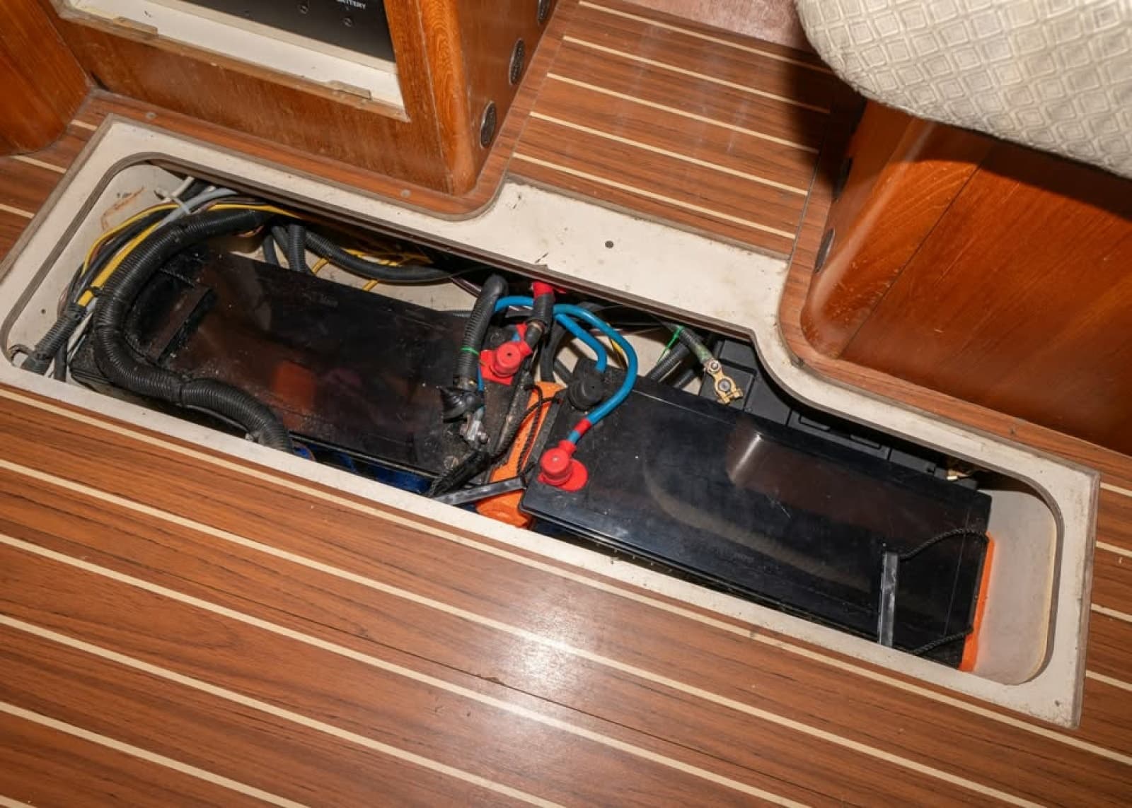 2006 Hunter 38 - Photo 37