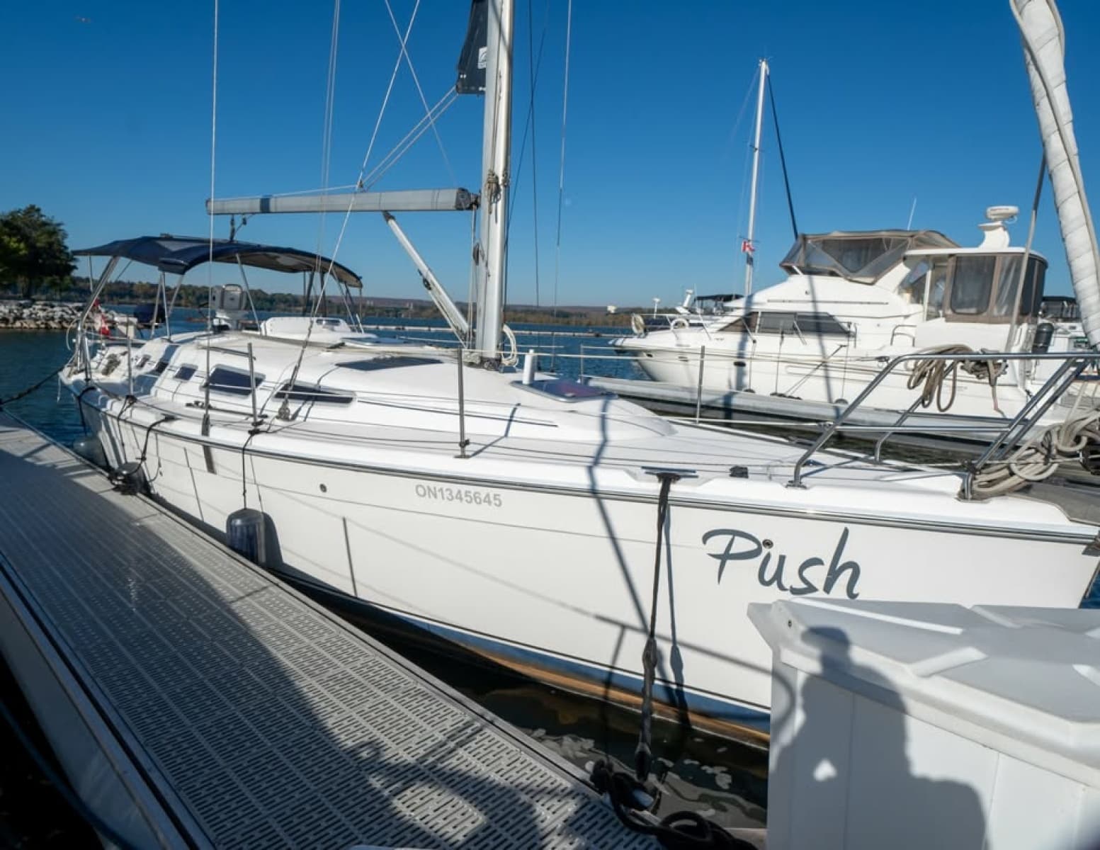 2006 Hunter 38 - Photo 1