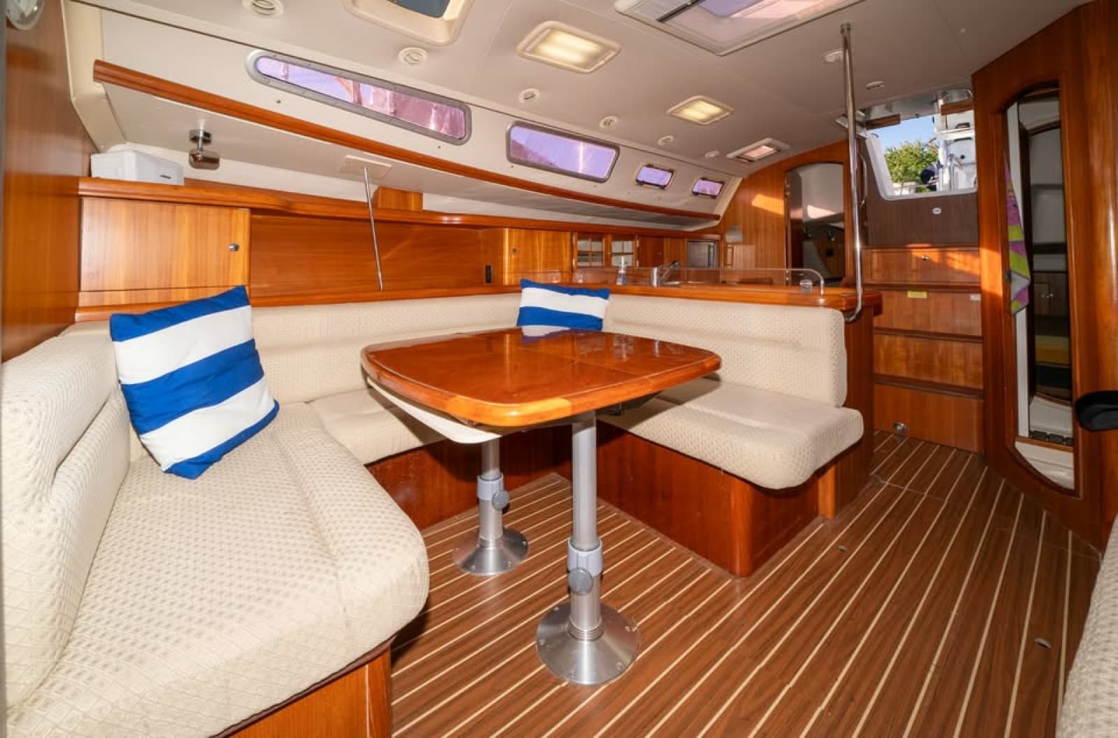 2006 Hunter 38 - Photo 14