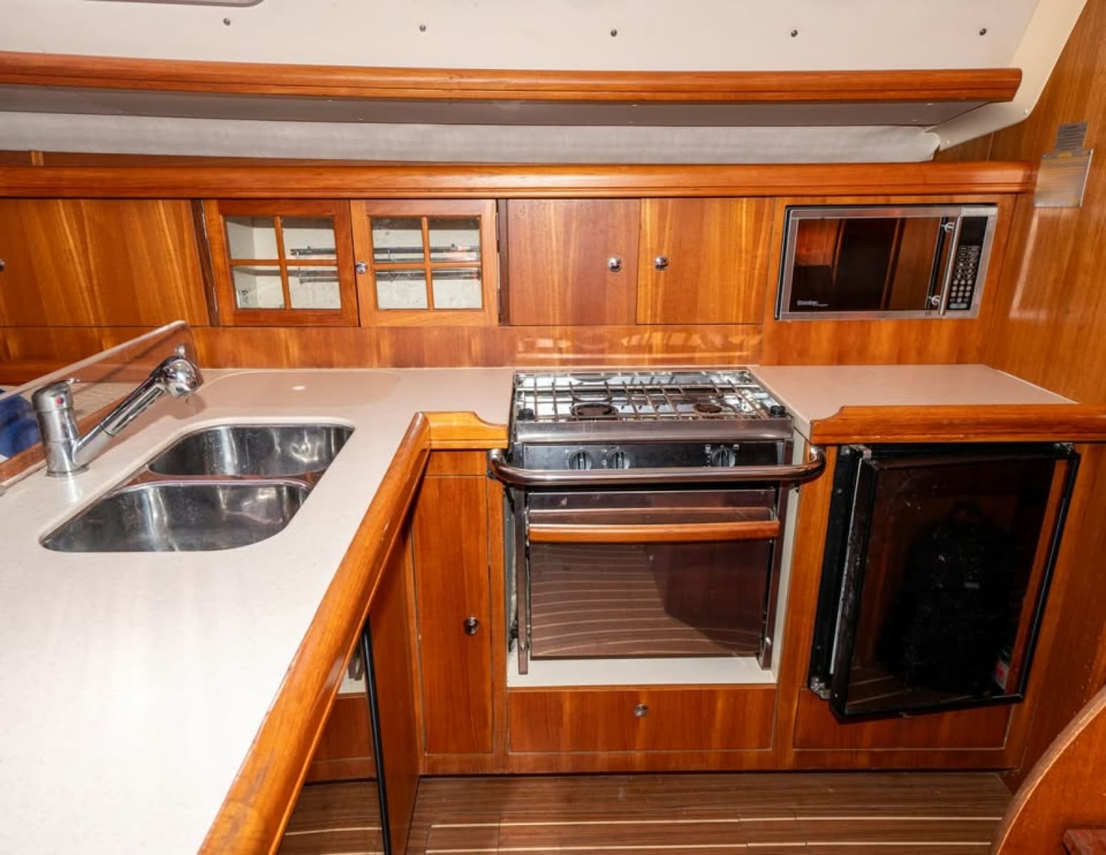 2006 Hunter 38 - Photo 23