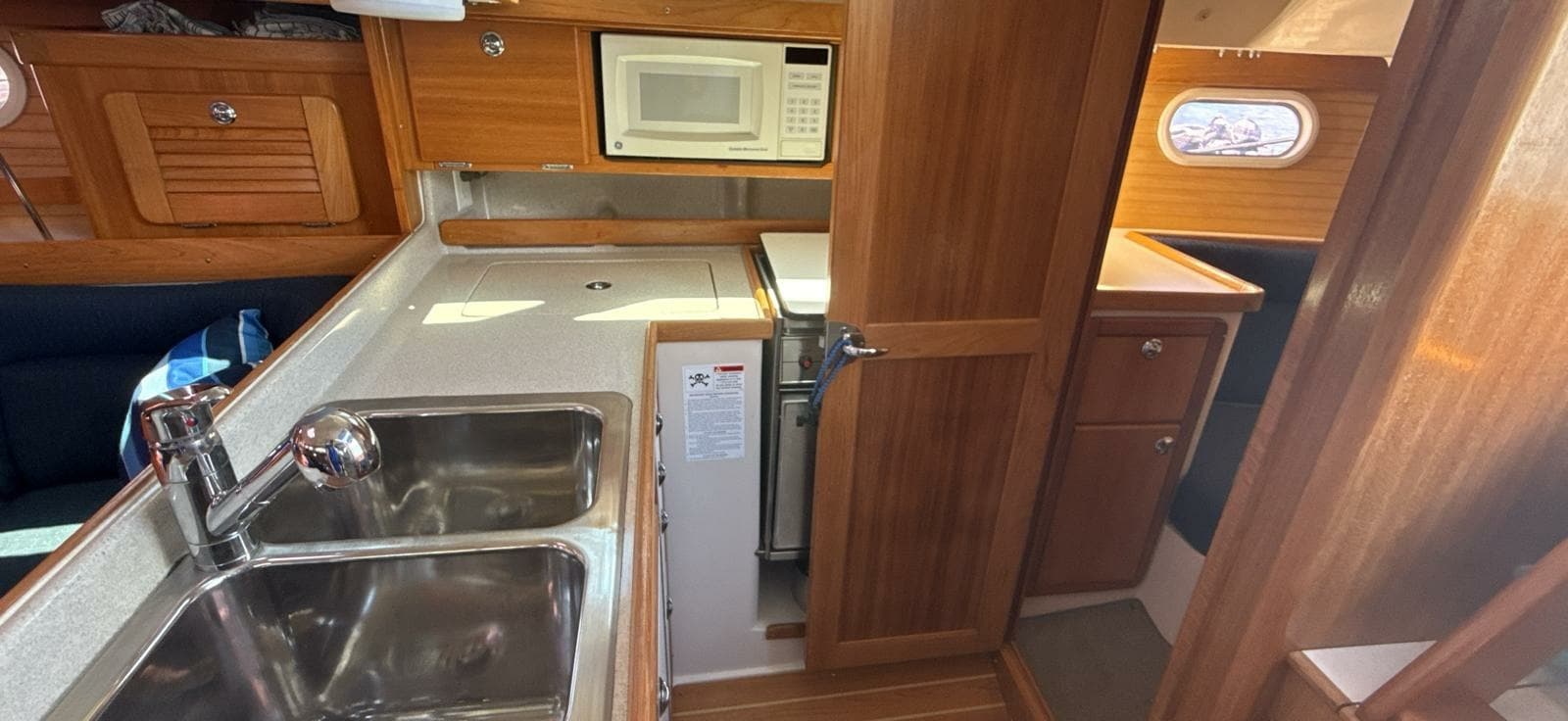 2005 Catalina 34 MK II - Photo 48