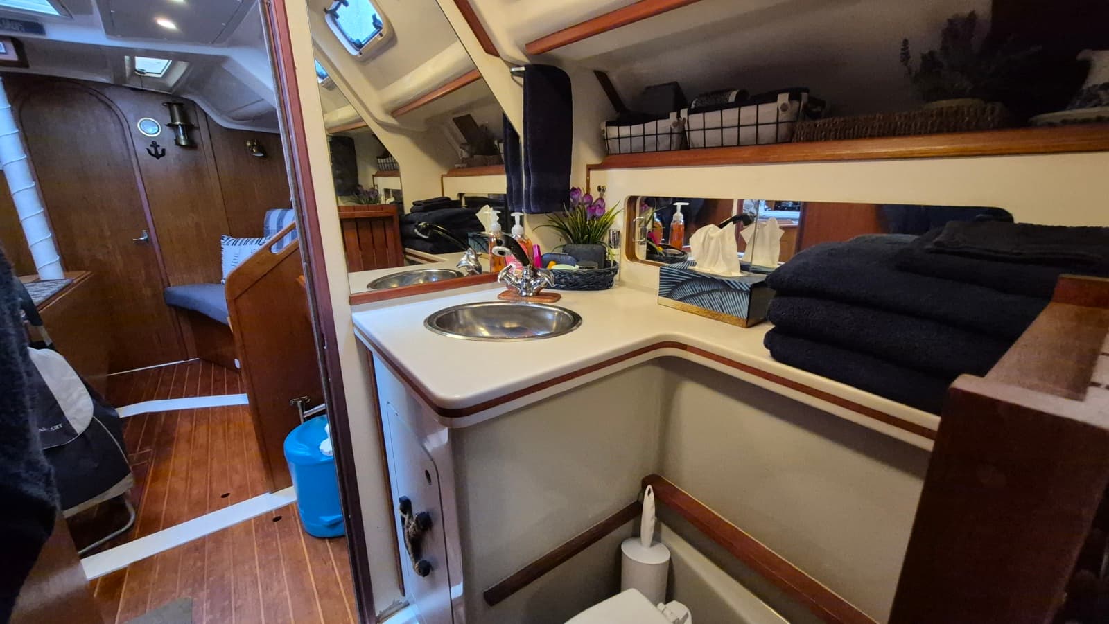 1988 Hunter Legend 37 - Photo 17
