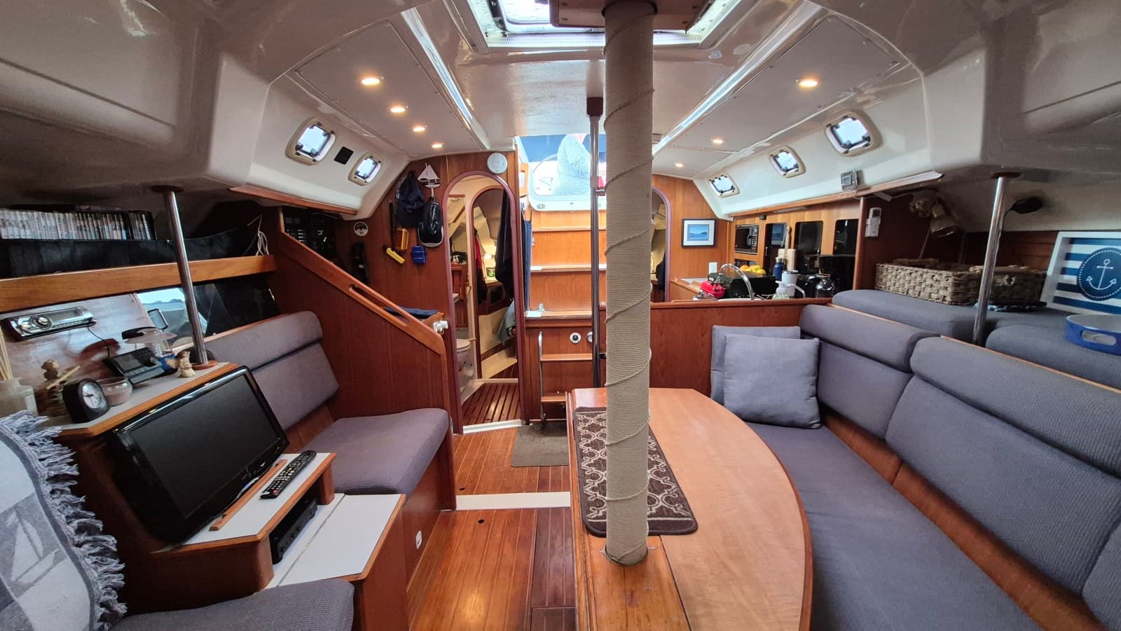 1988 Hunter Legend 37 - Photo 15