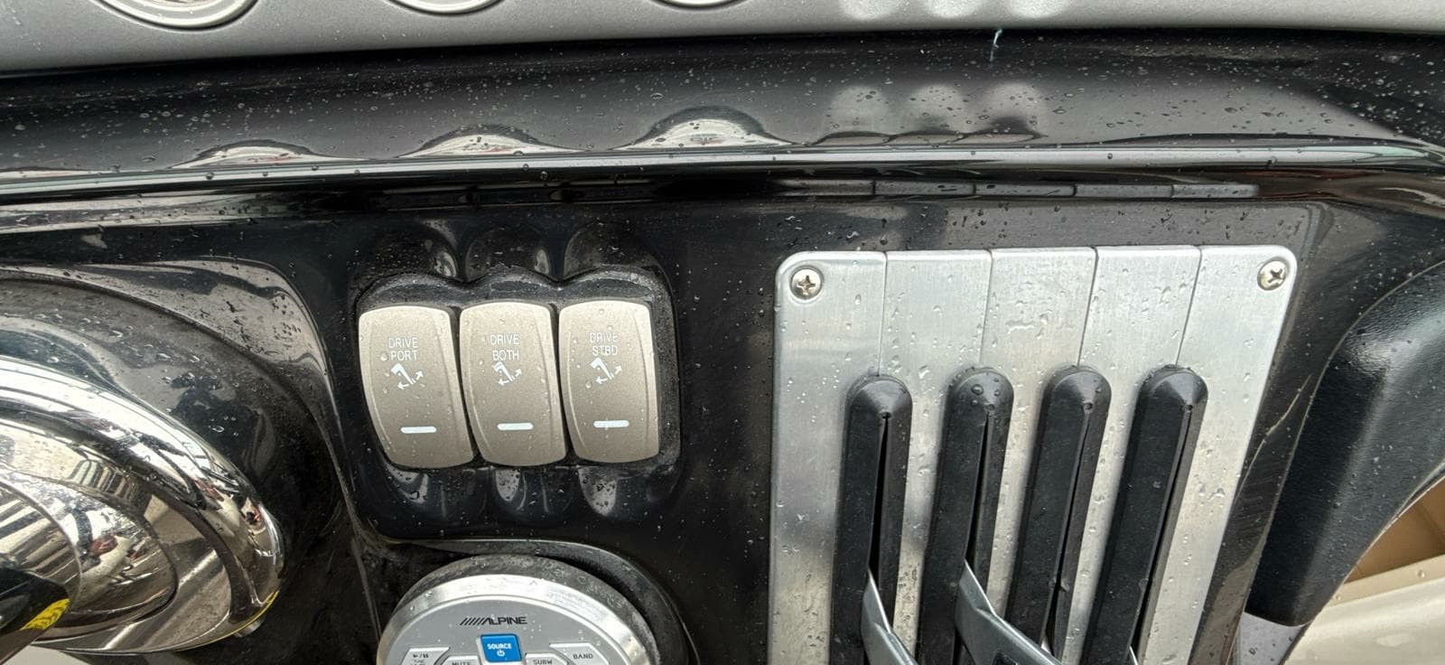 2005 Cobalt 343 - Photo 38