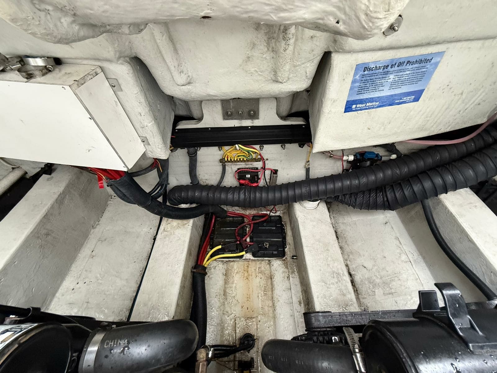 2005 Cobalt 343 - Photo 57