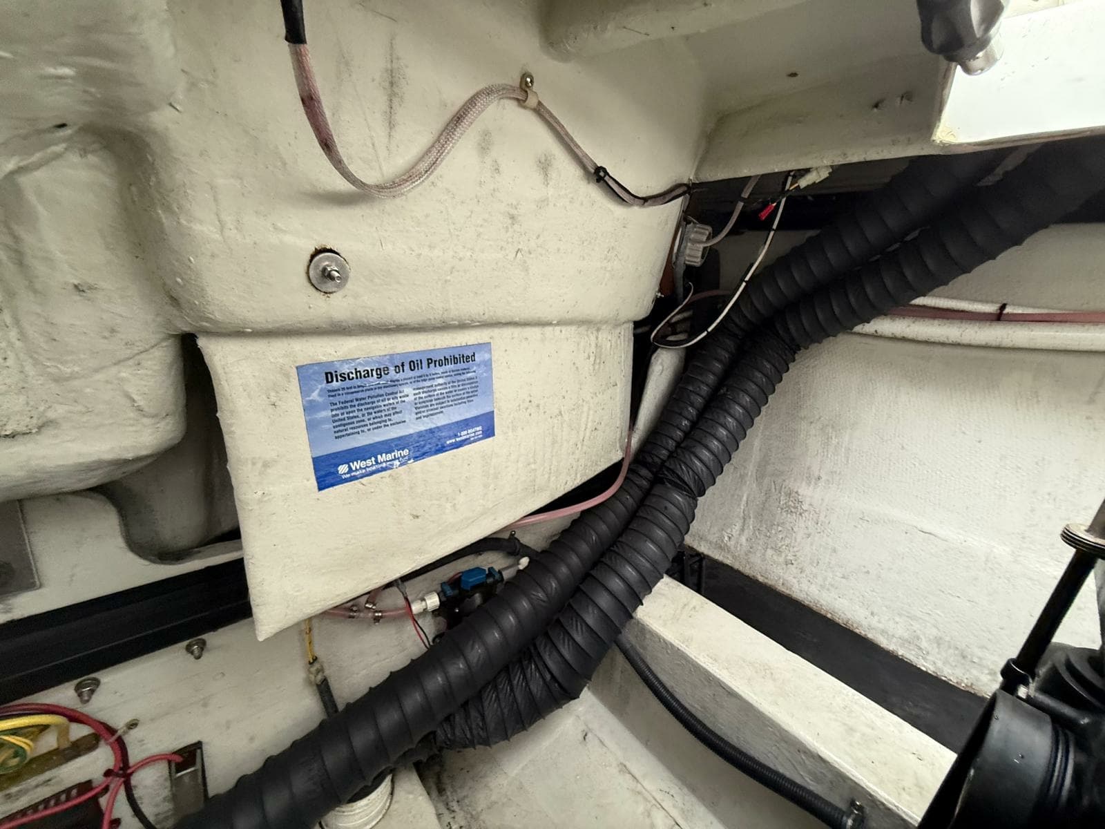2005 Cobalt 343 - Photo 59