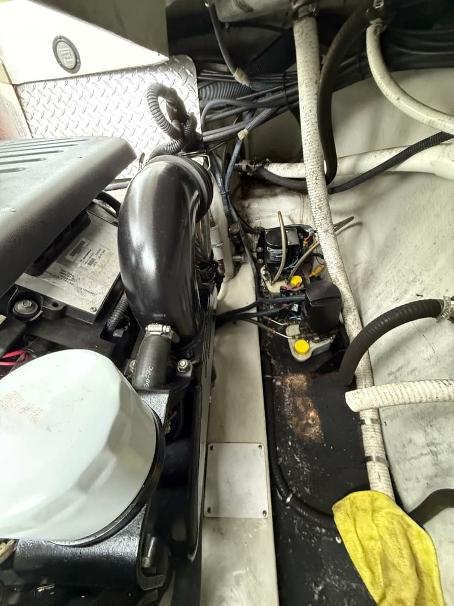 2005 Cobalt 343 - Photo 61