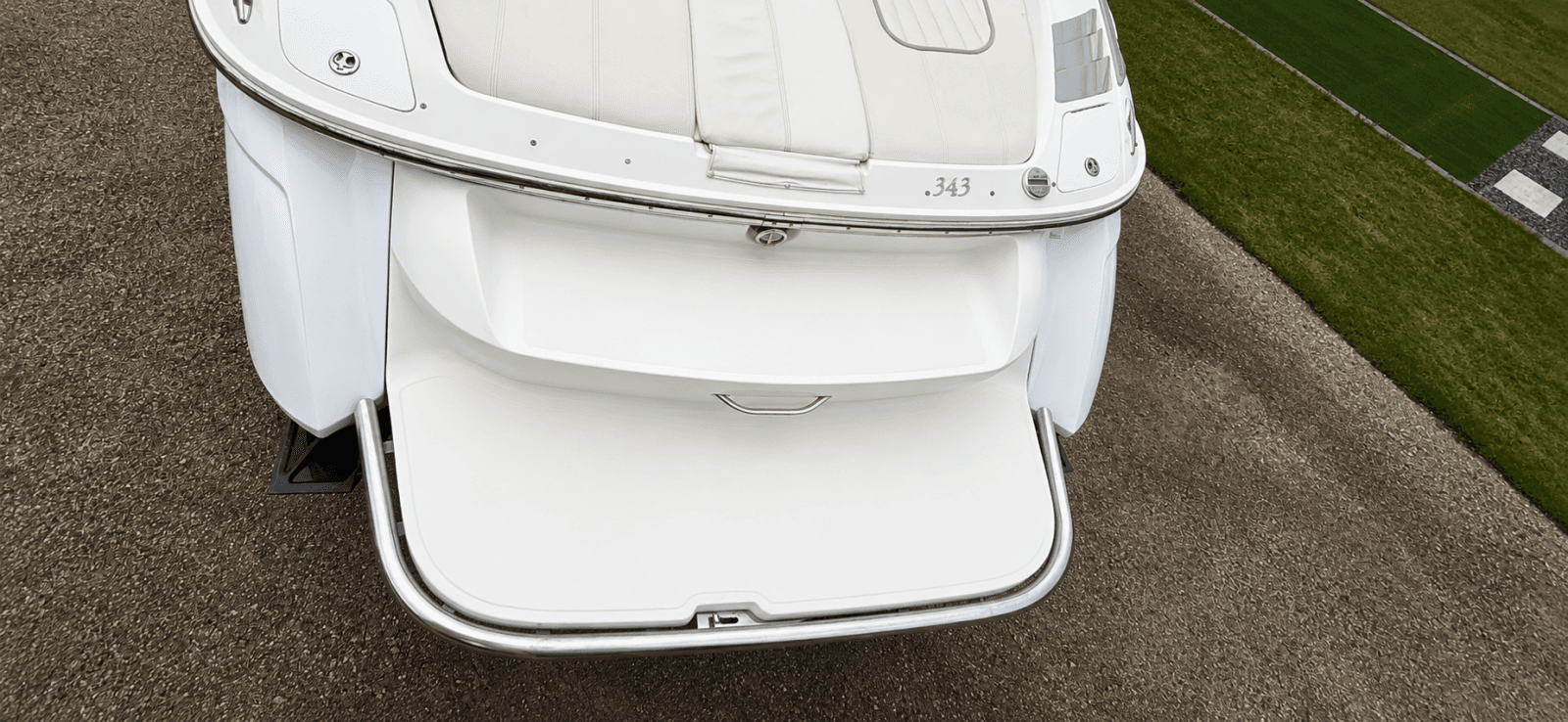 2005 Cobalt 343 - Photo 18