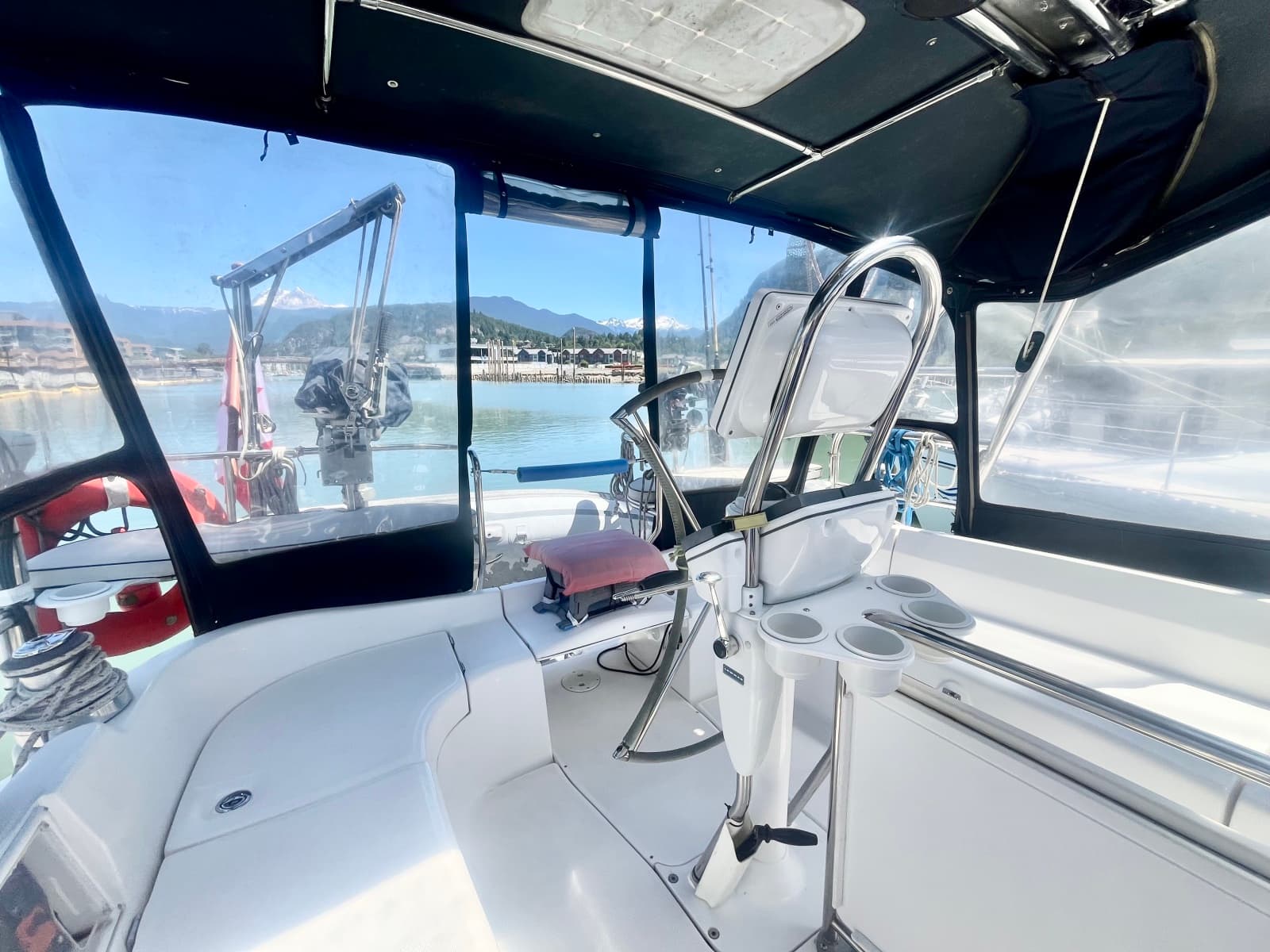 2005 Hunter 41 Aft Cabin - Photo 10