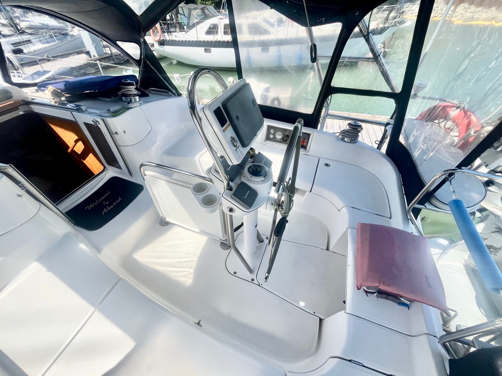 2005 Hunter 41 Aft Cabin - Photo 16