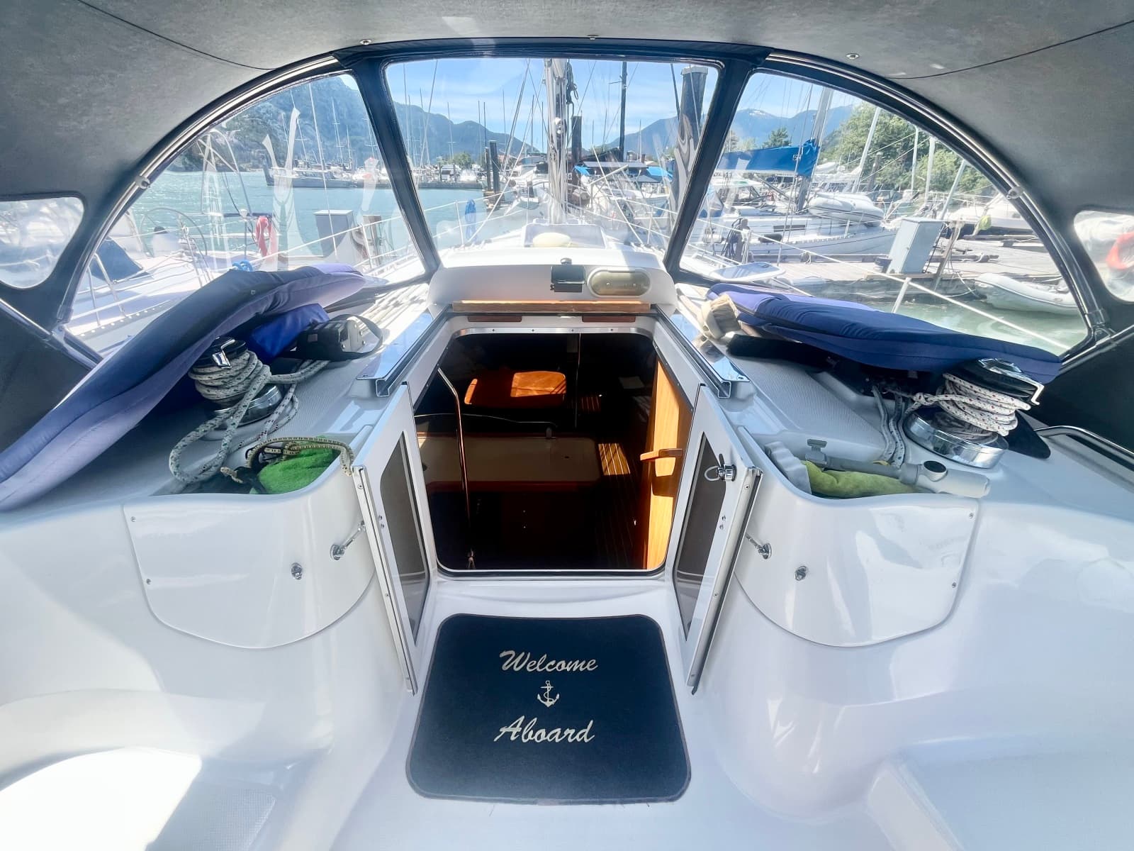 2005 Hunter 41 Aft Cabin - Photo 18