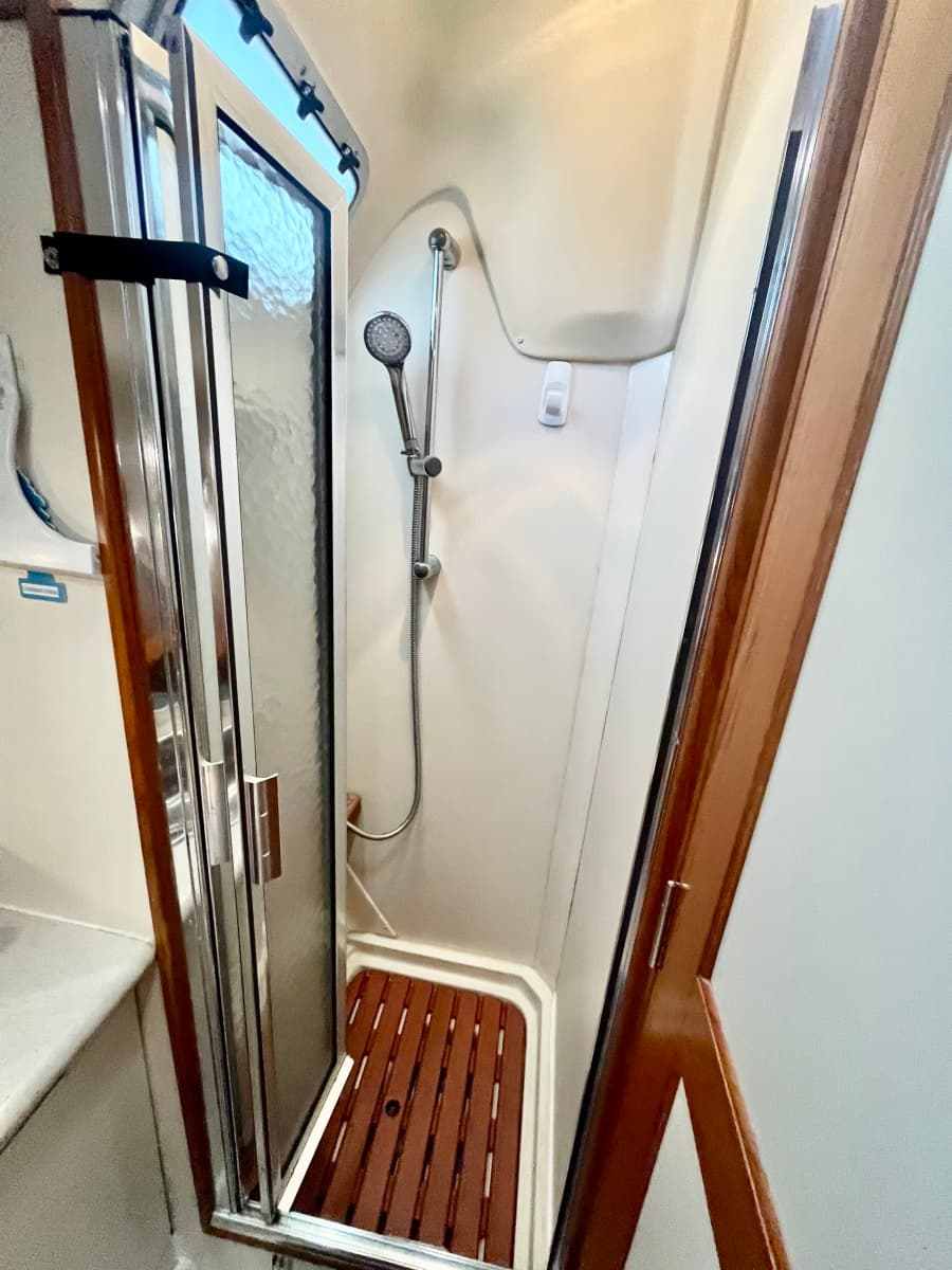 2005 Hunter 41 Aft Cabin - Photo 42