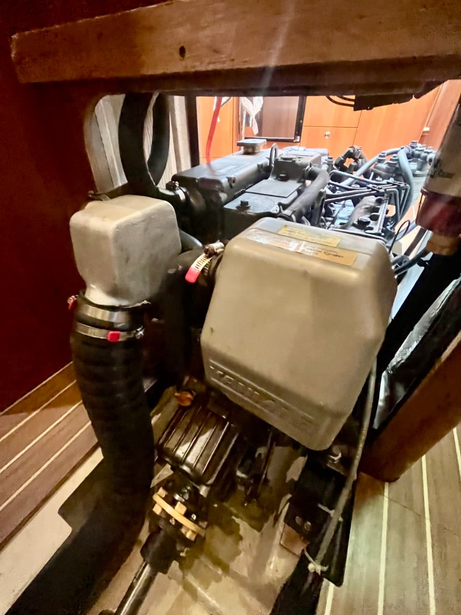 2005 Hunter 41 Aft Cabin - Photo 56