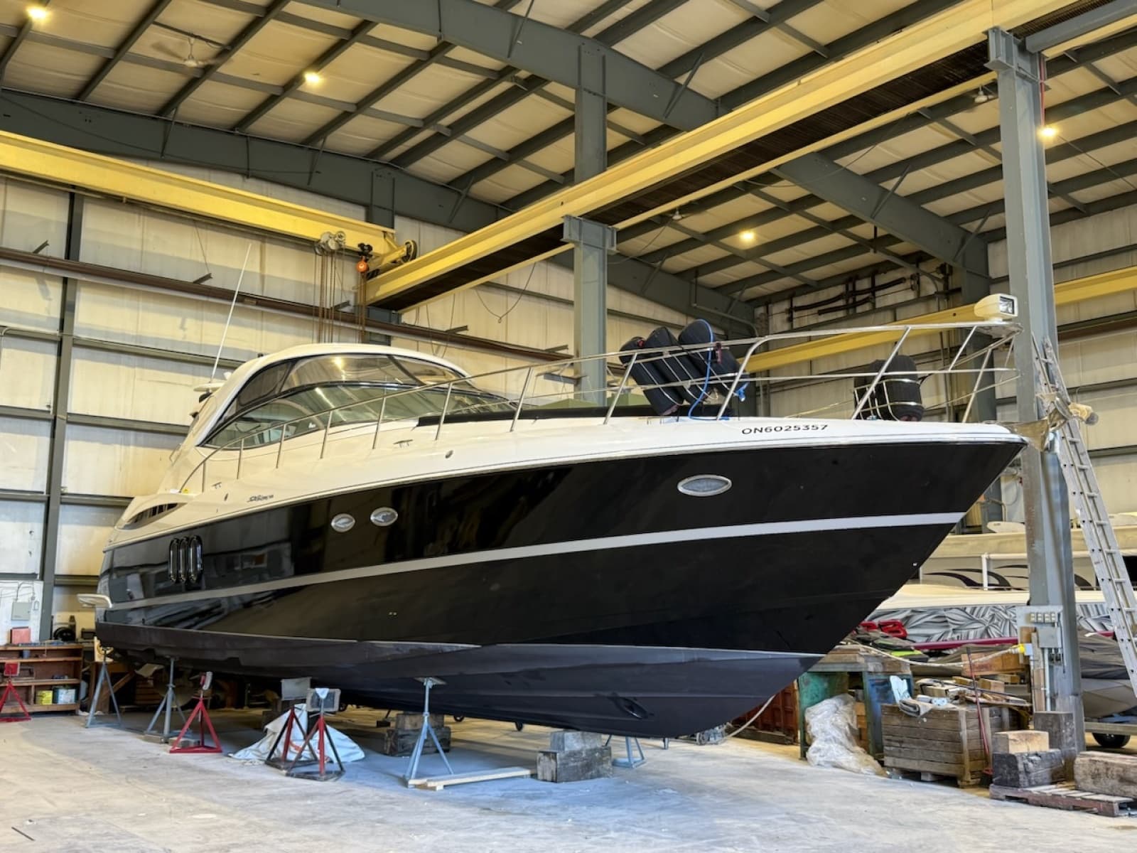 2007 Cruisers Yachts 520 Express - Photo 4