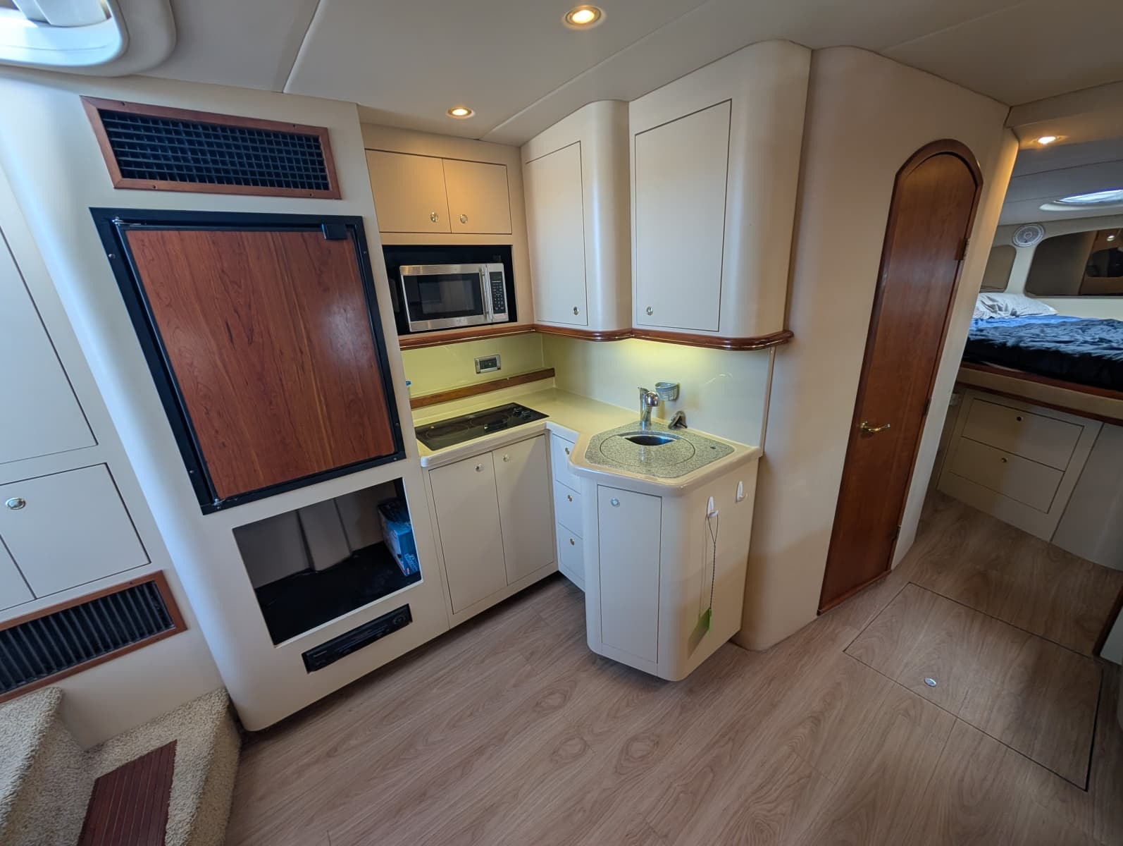 2002 Cruisers Yachts 3672 - Photo 52
