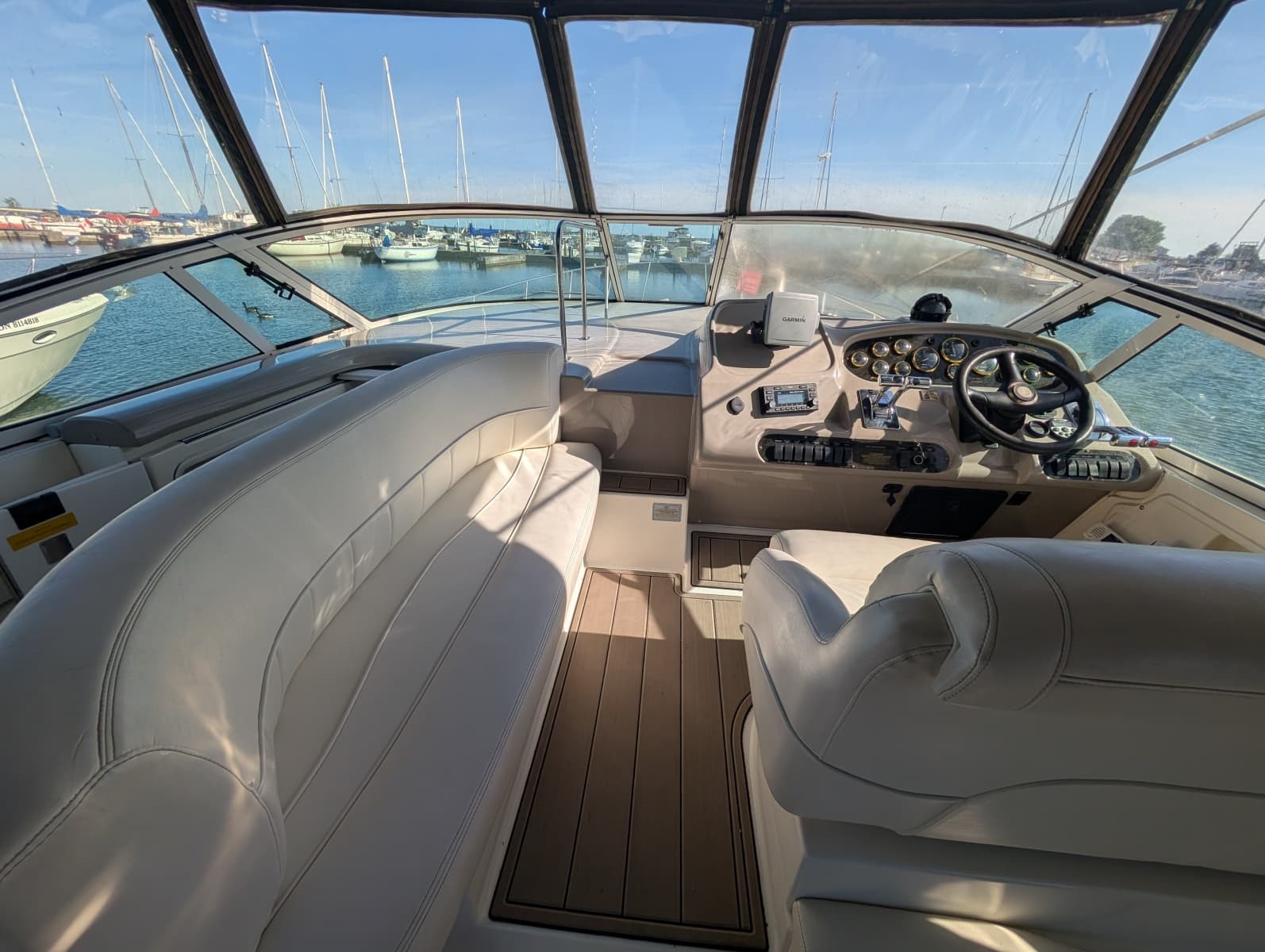 2002 Cruisers Yachts 3672 - Photo 18