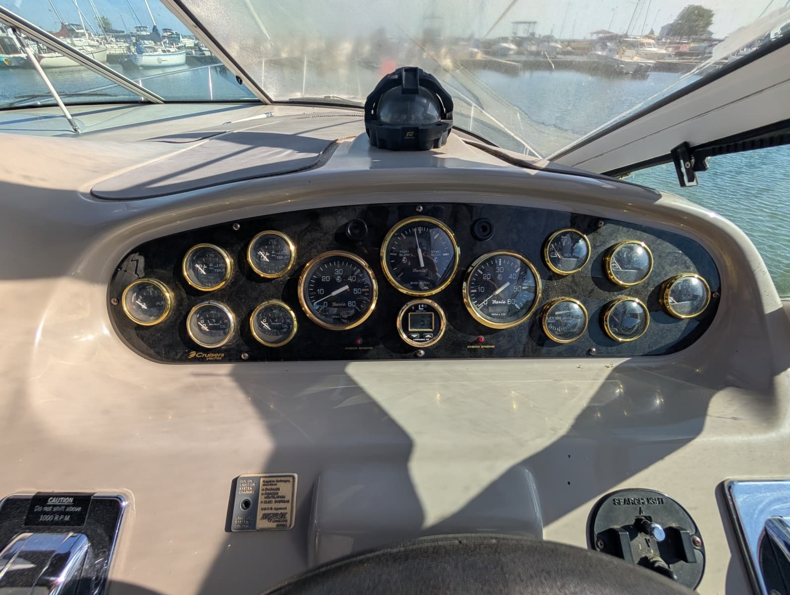 2002 Cruisers Yachts 3672 - Photo 25