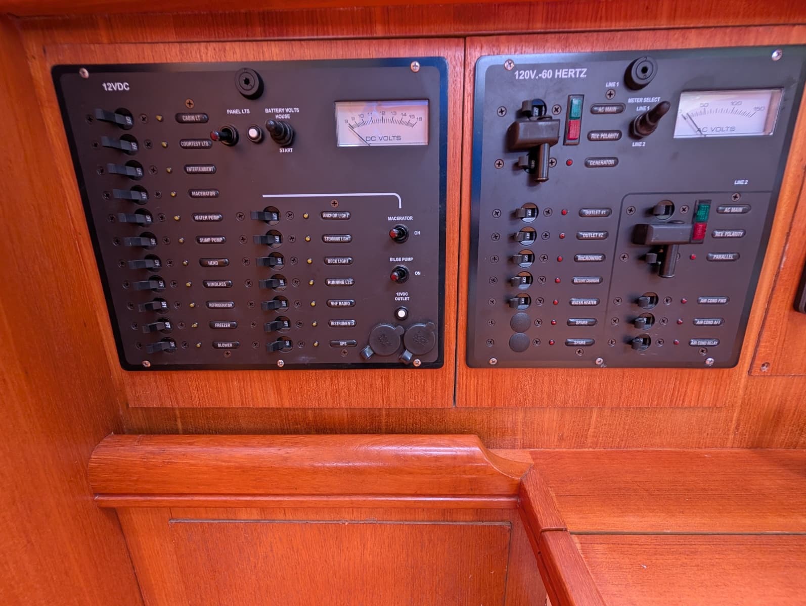 2006 Hunter 38 - Photo 34