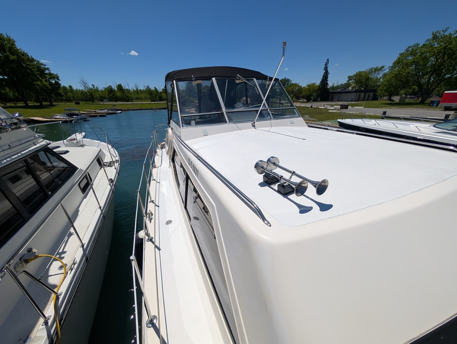 1977 Trojan 36 Tri-Cabin - Photo 14