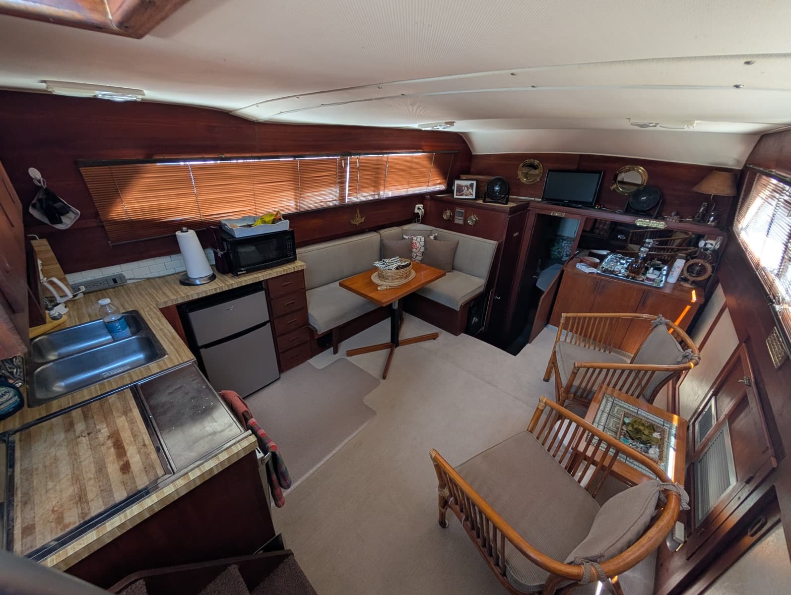 1977 Trojan 36 Tri-Cabin - Photo 35