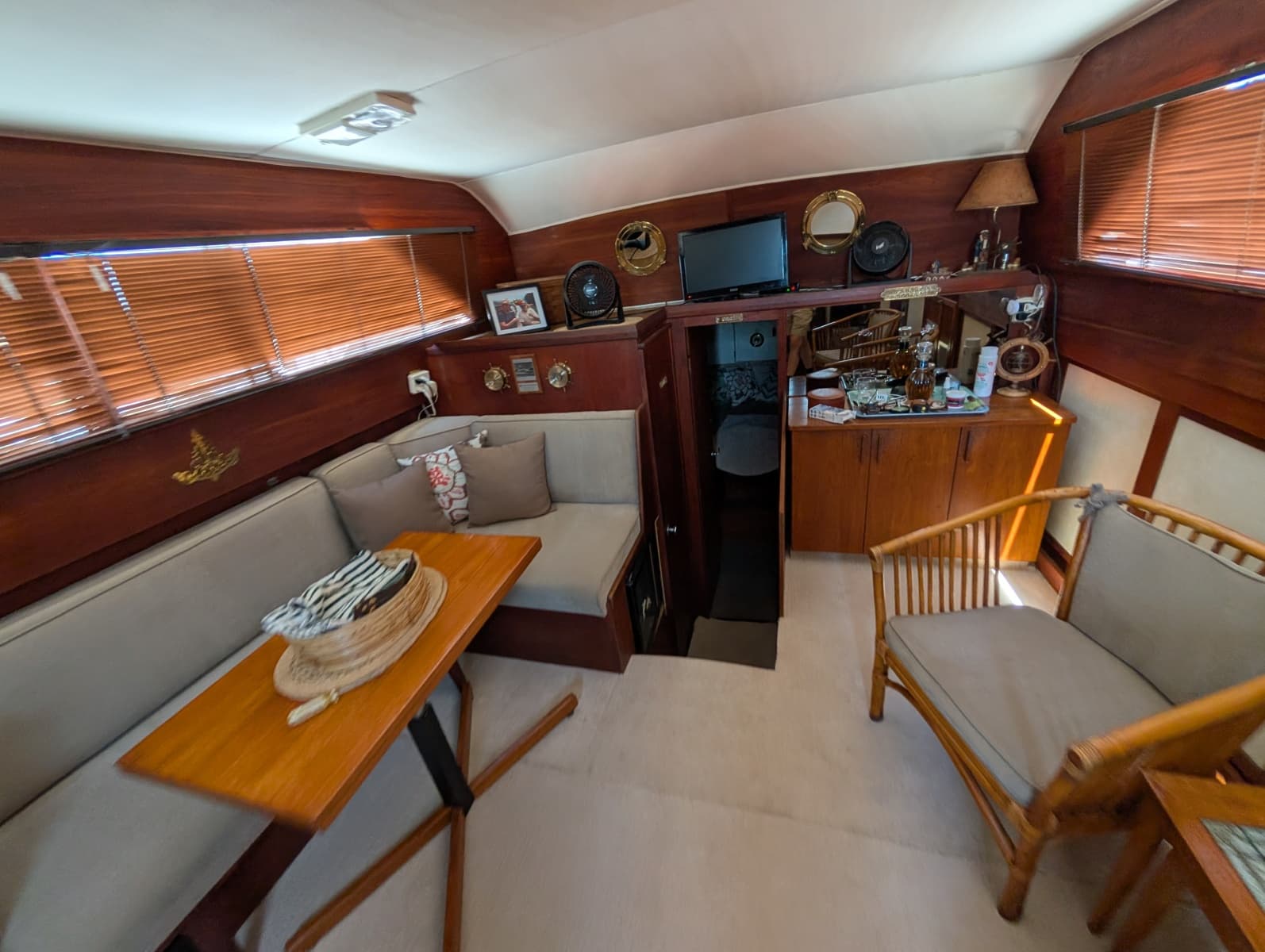 1977 Trojan 36 Tri-Cabin - Photo 44