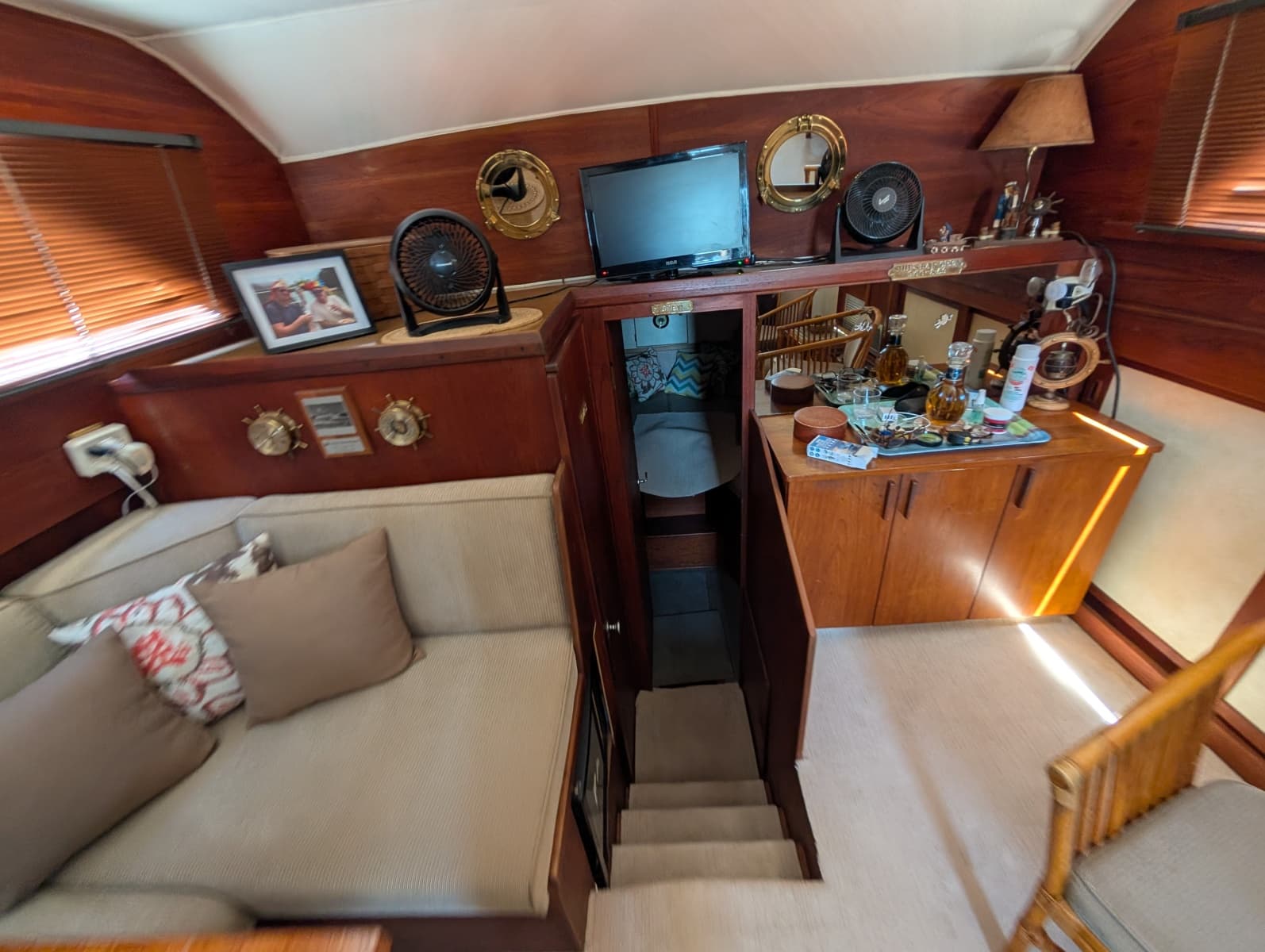 1977 Trojan 36 Tri-Cabin - Photo 47