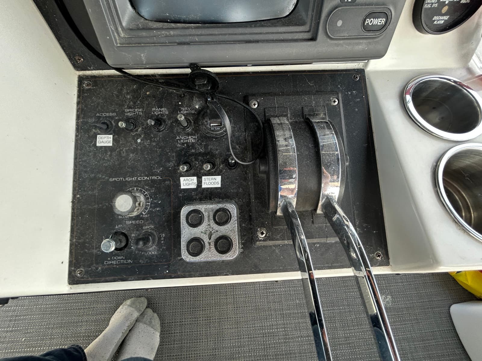 1990 Carver 380 Santego - Photo 28