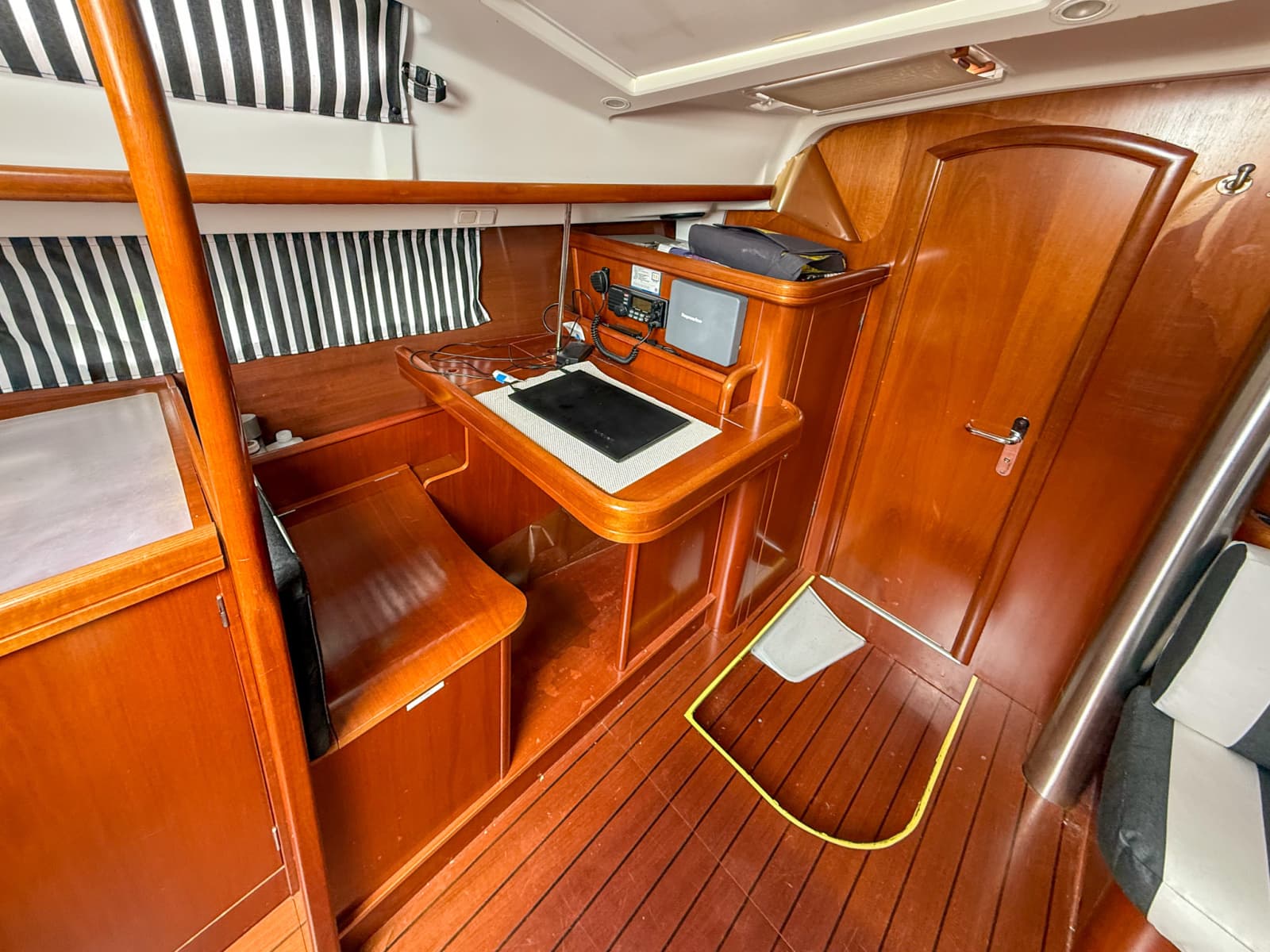 2005 Beneteau Oceanis Clipper 423 - Photo 23