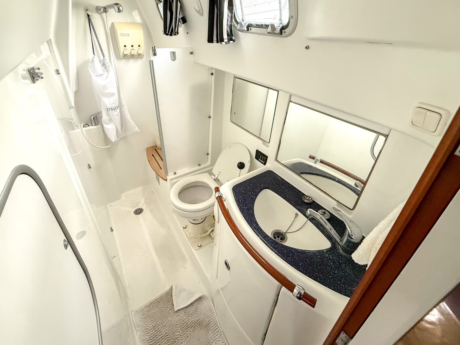 2005 Beneteau Oceanis Clipper 423 - Photo 38