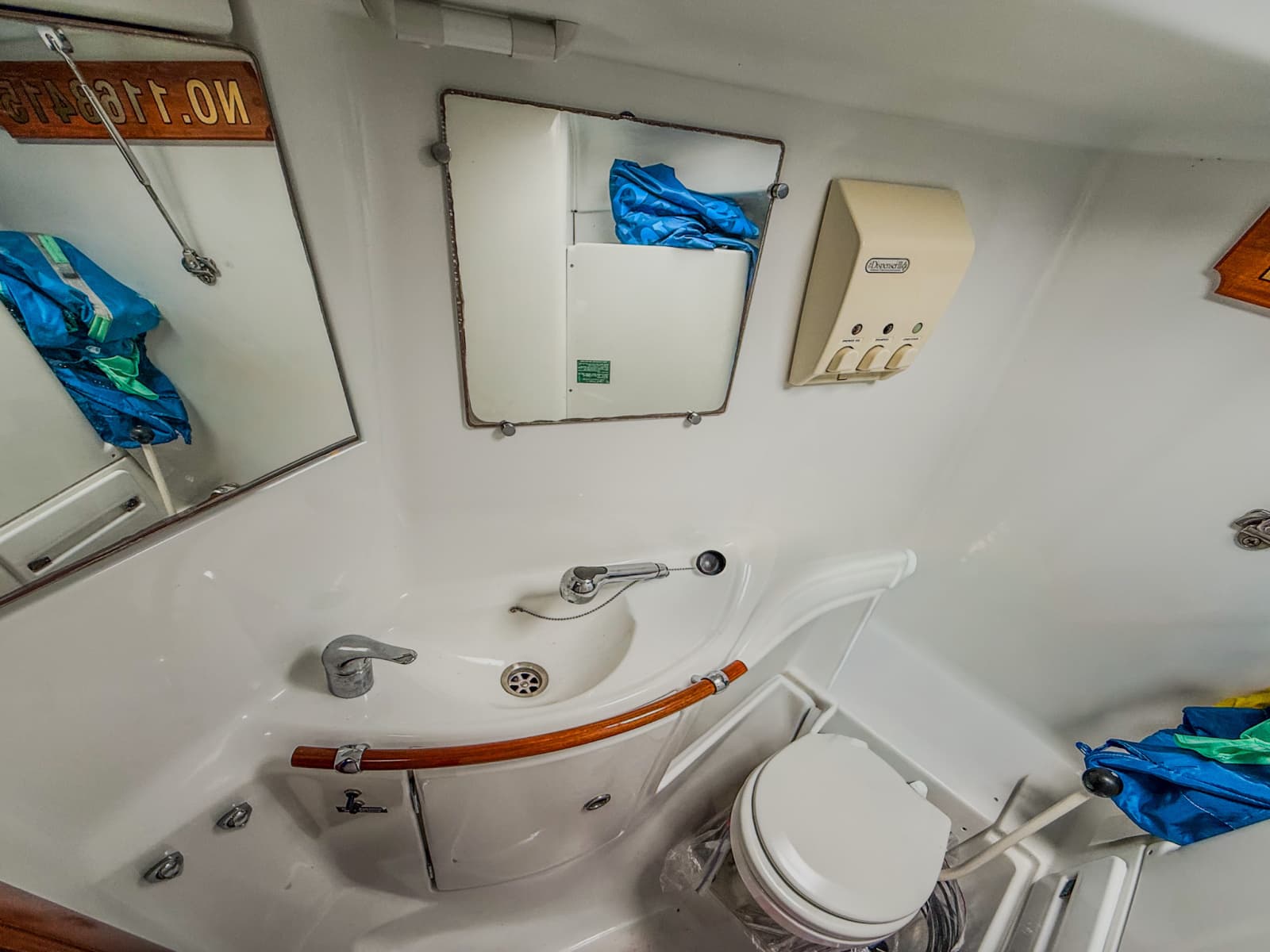 2005 Beneteau Oceanis Clipper 423 - Photo 44