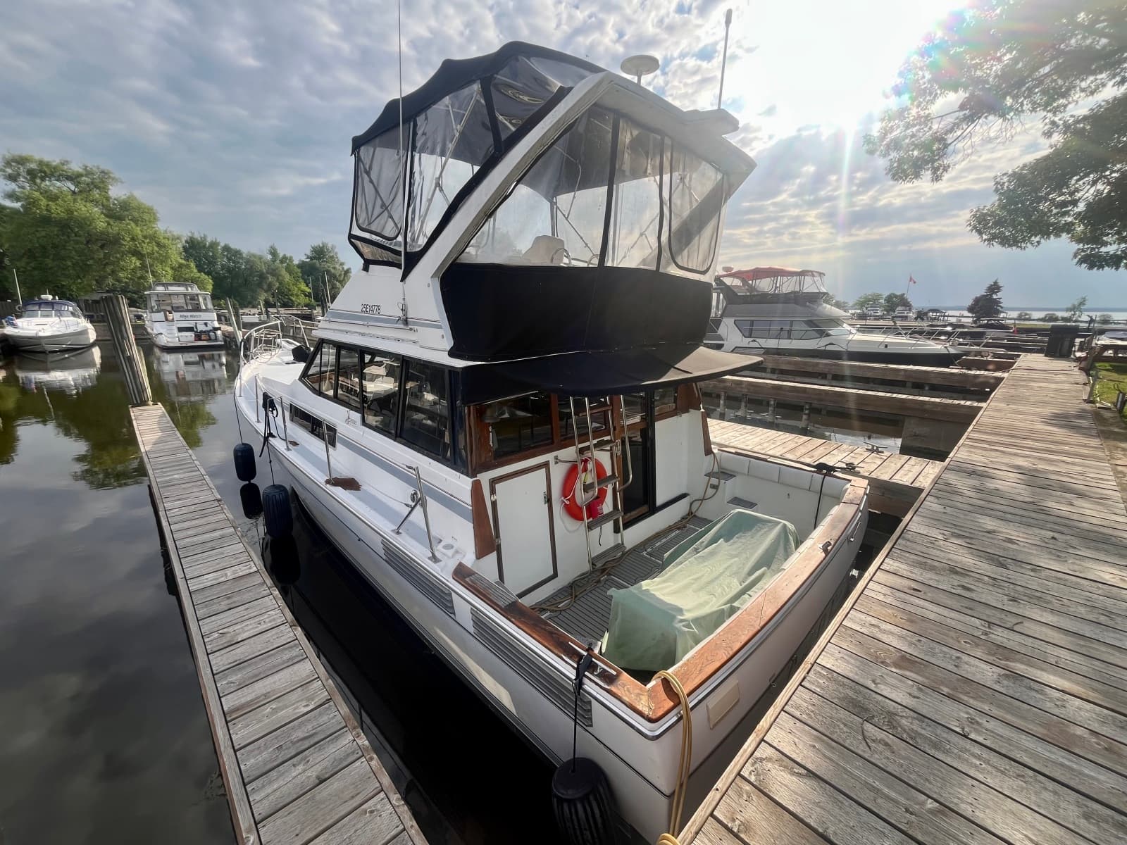 1990 Bayliner 3888 Motoryacht - Photo 6