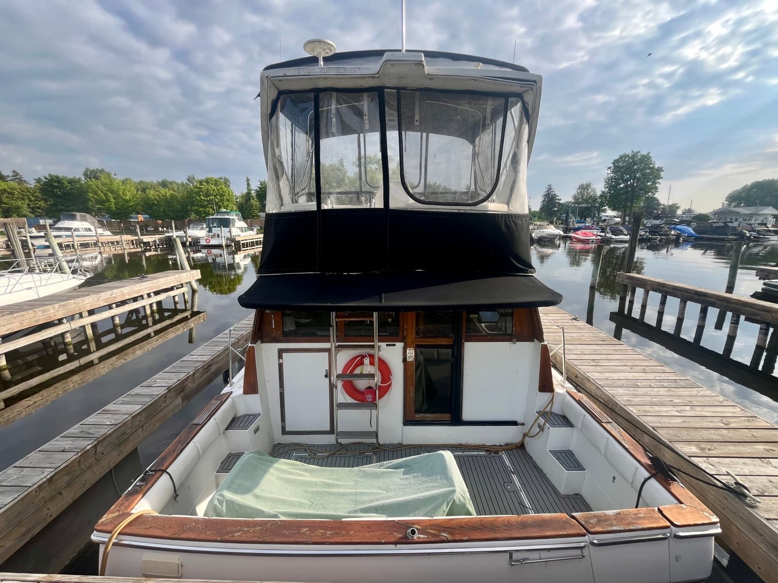 1990 Bayliner 3888 Motoryacht - Photo 8