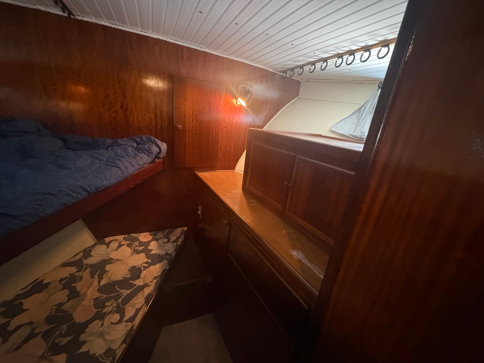 1973 Hatteras 53 Convertible - Photo 40