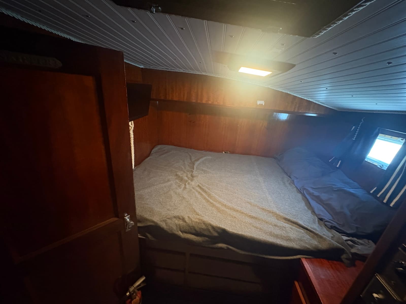 1973 Hatteras 53 Convertible - Photo 49